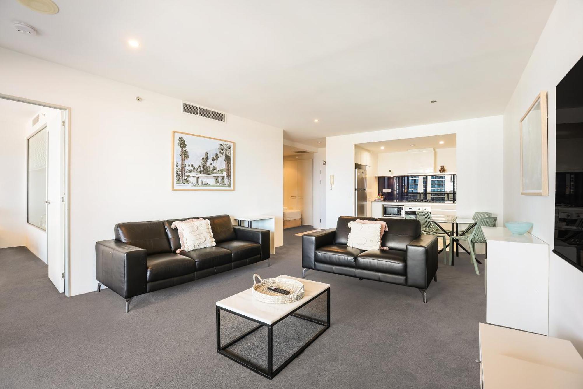 Circle On Cavill 2, 3, 4 & 5 Bedroom Skyhomes & Sub Penthouses By Gold Coast Holidays Ngoại thất bức ảnh