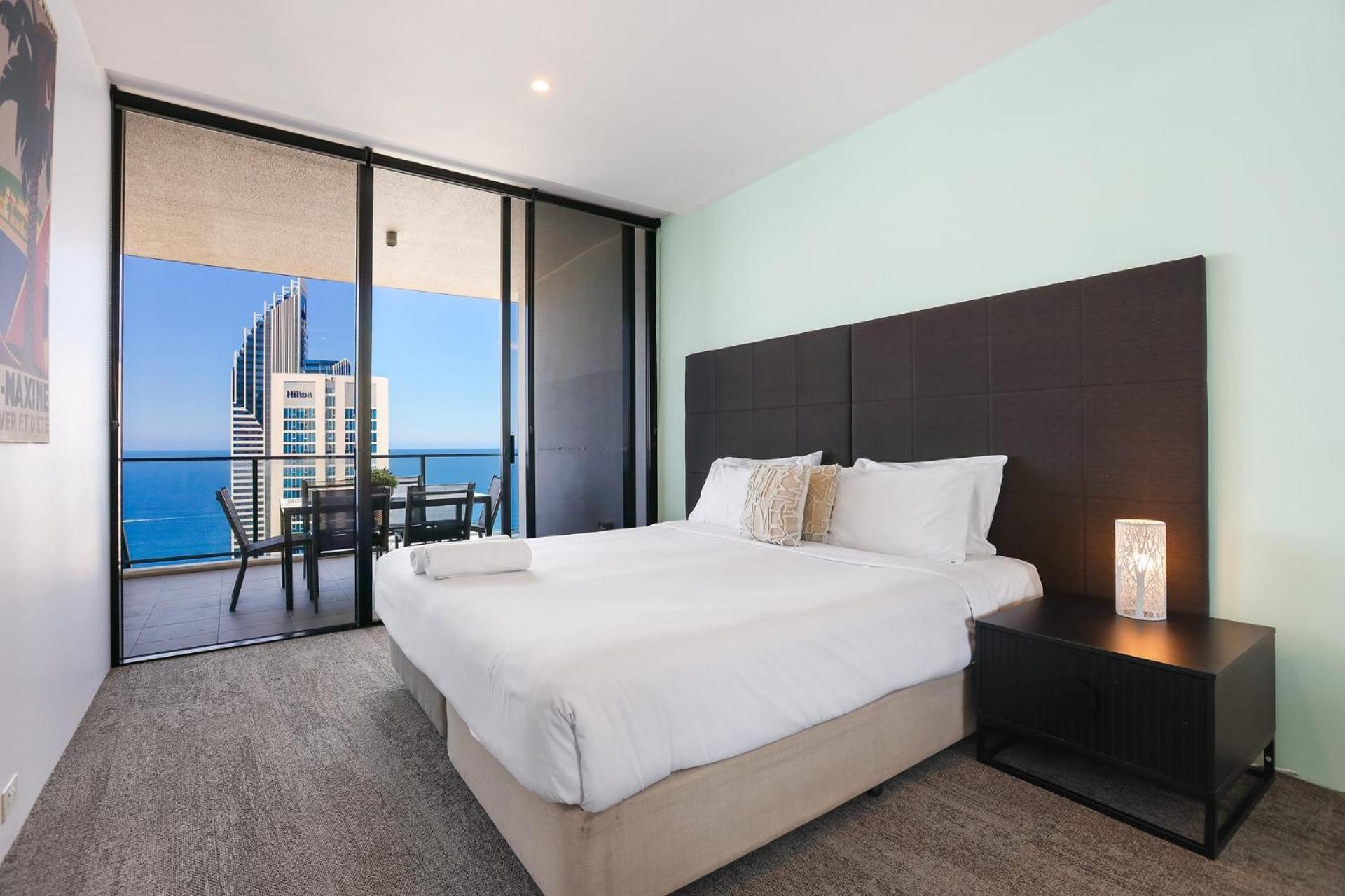 Circle On Cavill 2, 3, 4 & 5 Bedroom Skyhomes & Sub Penthouses By Gold Coast Holidays Ngoại thất bức ảnh