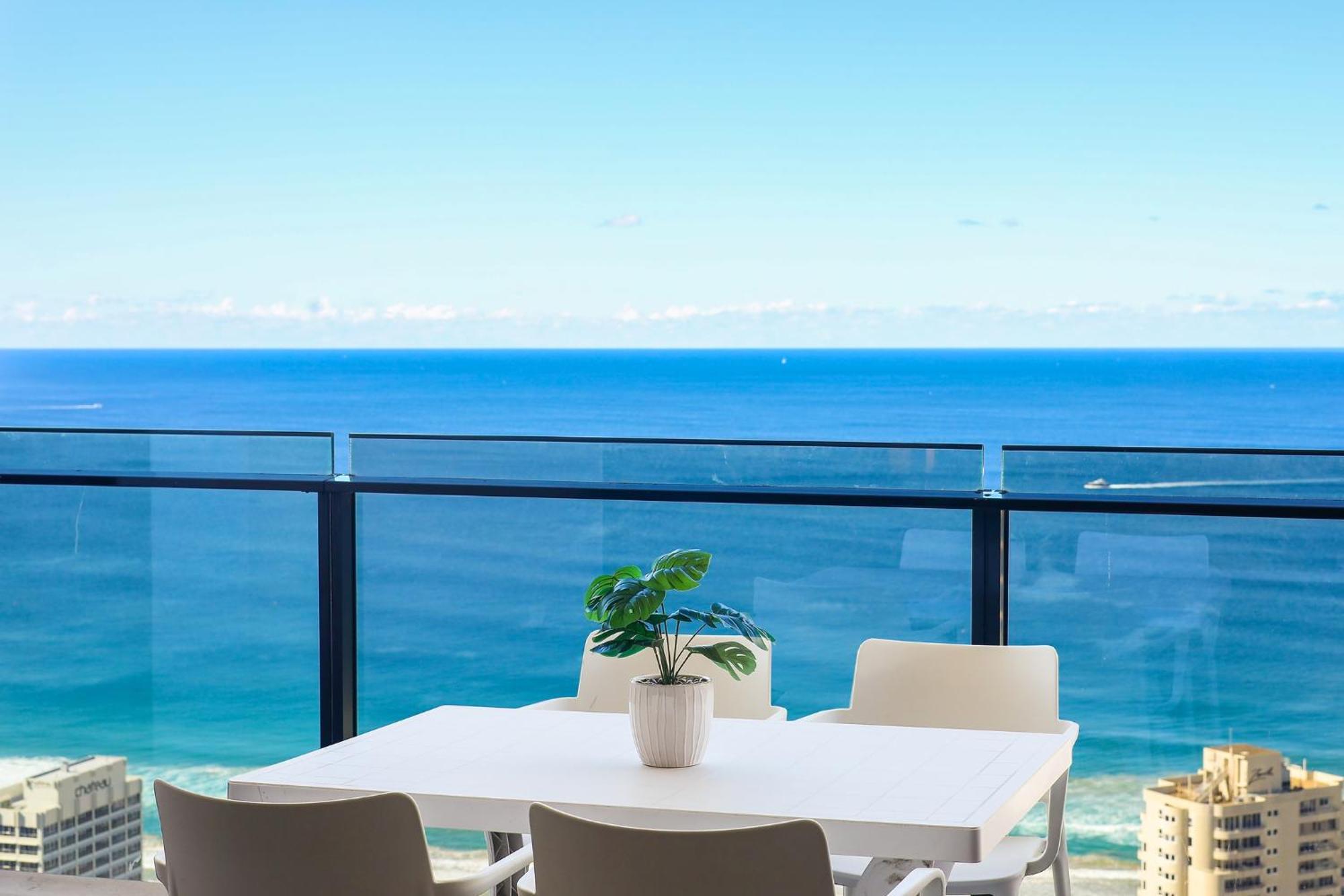 Circle On Cavill 2, 3, 4 & 5 Bedroom Skyhomes & Sub Penthouses By Gold Coast Holidays Ngoại thất bức ảnh